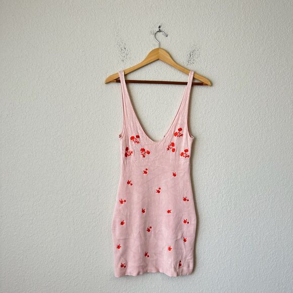 NWOT FREE PEOPLE INTIMATELY Tough Love Mini Slip Tank Dress Sweater in Pink - Picture 1 of 11
